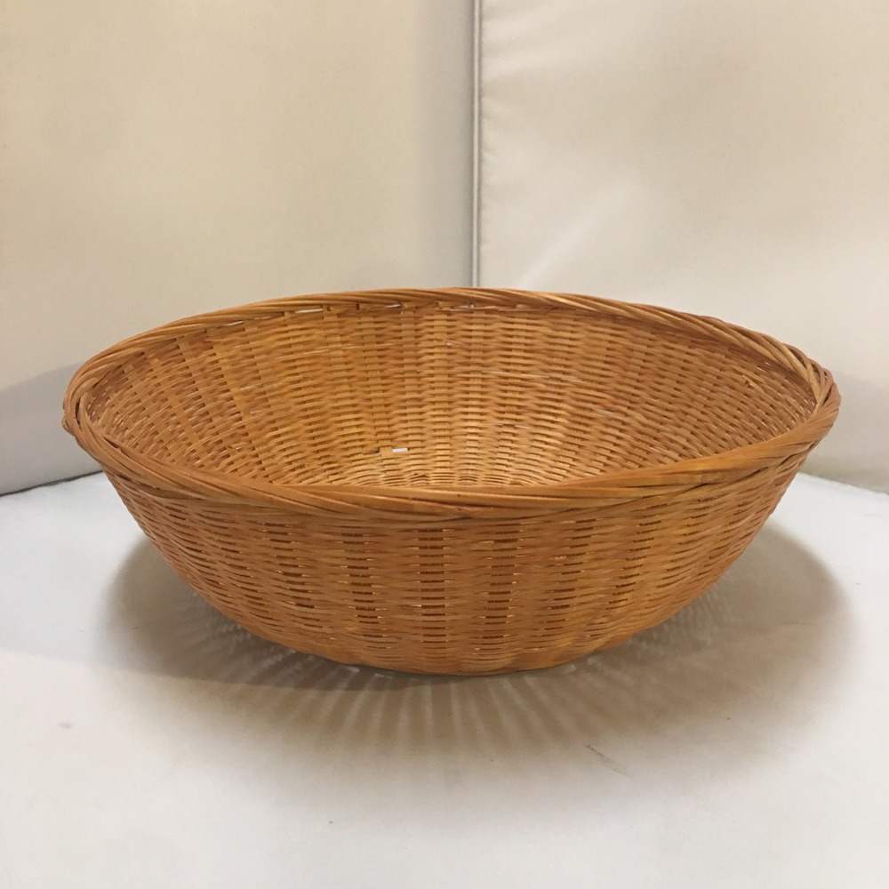 Woven Bamboo Round Basket Unisex Medium Tan Natural Boho‎ Decor Cottagecore